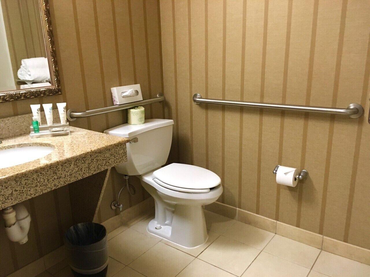 Spark By Hilton וודברידג' מראה חיצוני תמונה