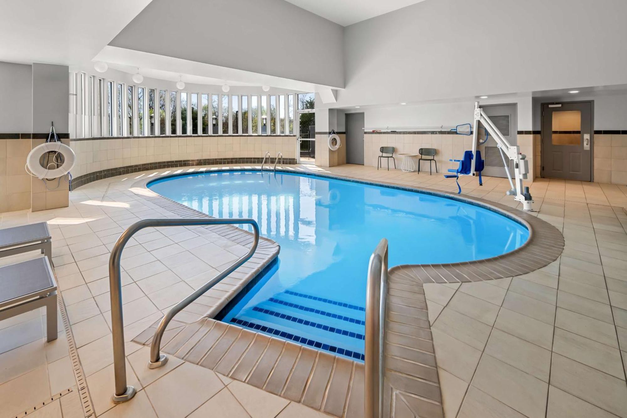 Spark By Hilton וודברידג' מראה חיצוני תמונה