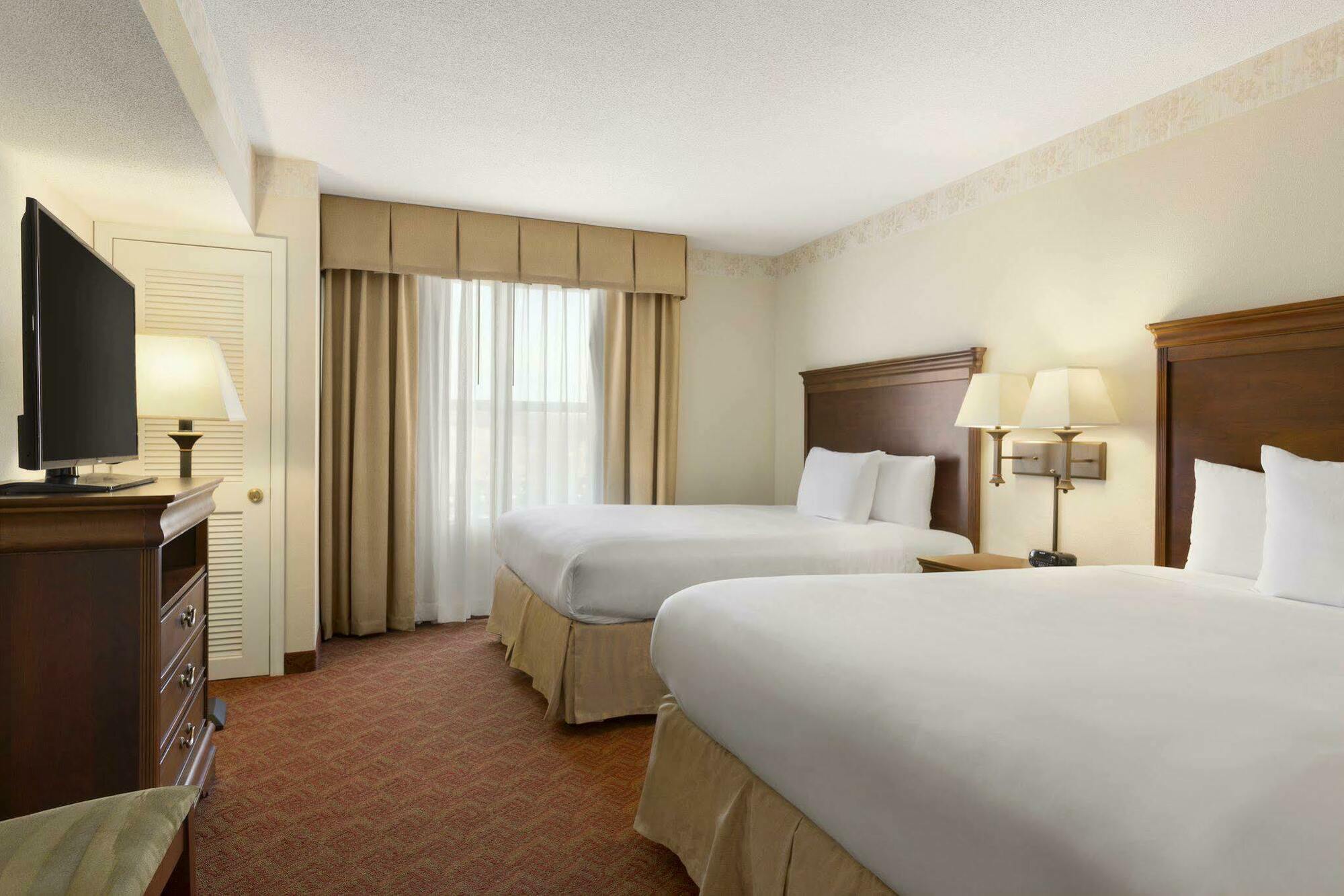 Spark By Hilton וודברידג' מראה חיצוני תמונה